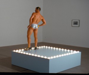 "Untitled" (Go-Go Dancing Platform) von Felix Gonzales-Torres